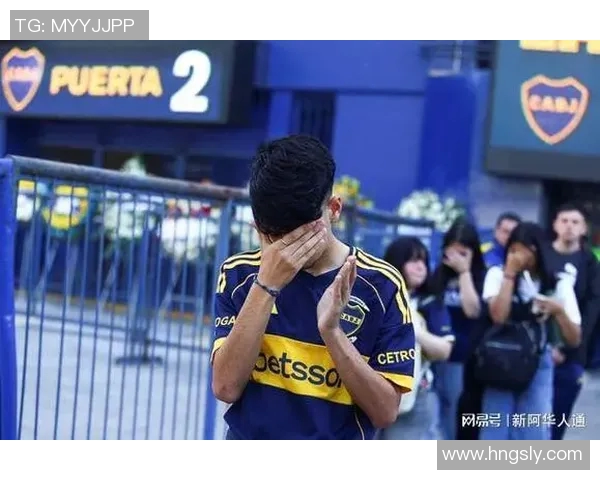 悼念足球传奇明星的离世他为足球界留下了永恒的印记