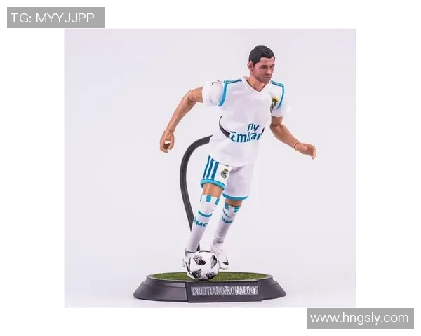 罗马足球明星手办精美展示尽显球场风采与魅力